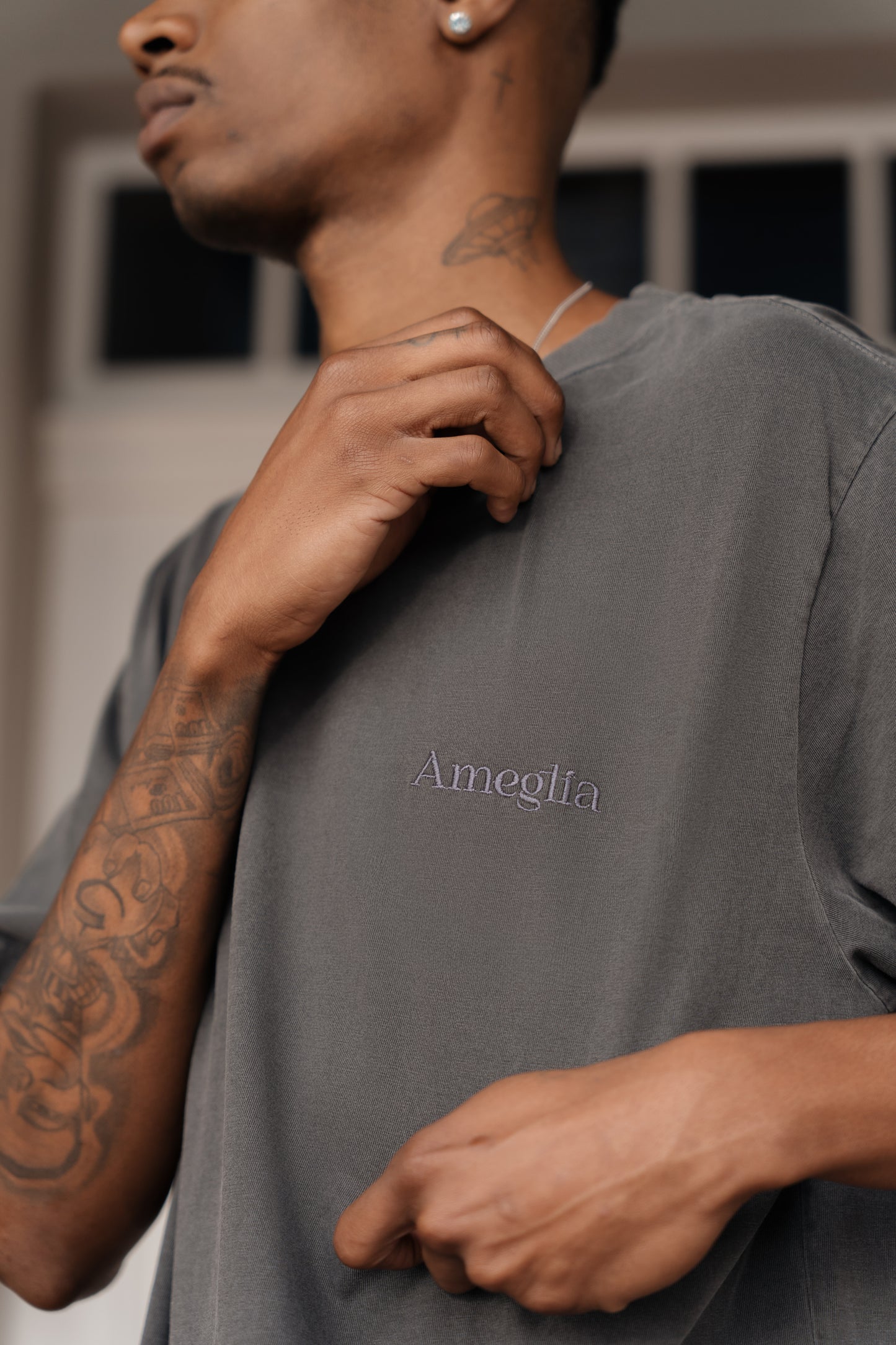 Camiseta Básica Chumbo